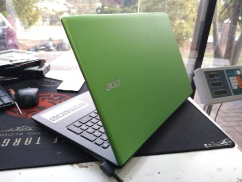 Ultimate business Laptop!*limited Edition*1000GB*ACER ASPIRE*i7-7500u*12GB DDR4*NVIDIA*R35K